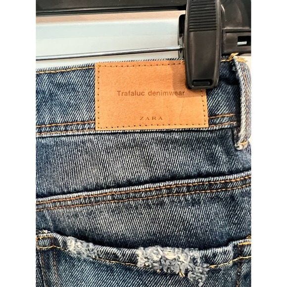 NEW Zara Jeans Womens 2 High Rise Blue Distressed Ripped Denim - Picture 8 of 8